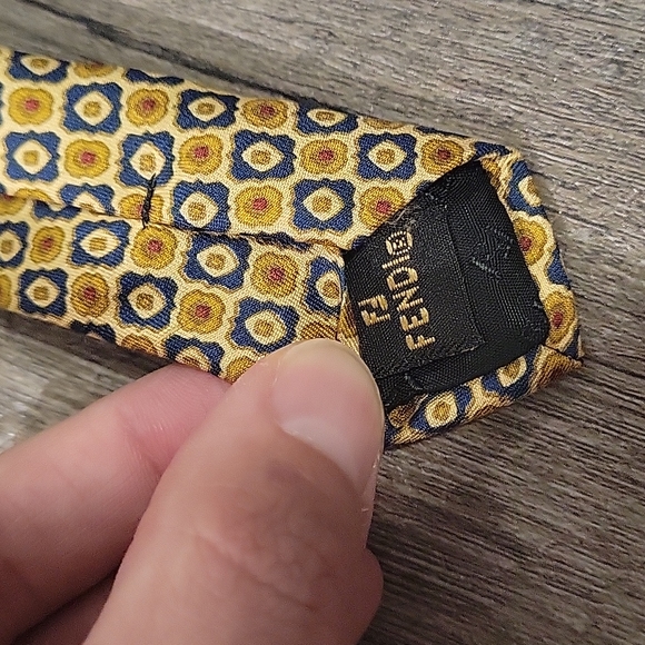 Fendi tie - Picture 4 of 4
